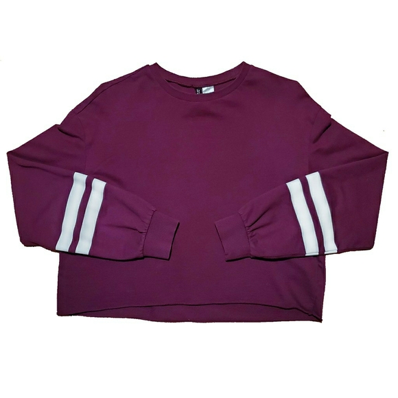 H&M: Cropped Sweatshirt - Picture 1 of 1